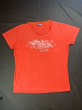 e.m.i. Sportswear Medium Red Cotton Blend V-Neck Short Sleeve T-Shirt